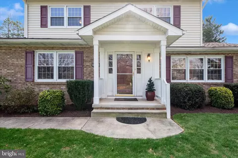 Exterior - 8234 Glendale Dr, Frederick, MD 21702 photo 4 of 22
