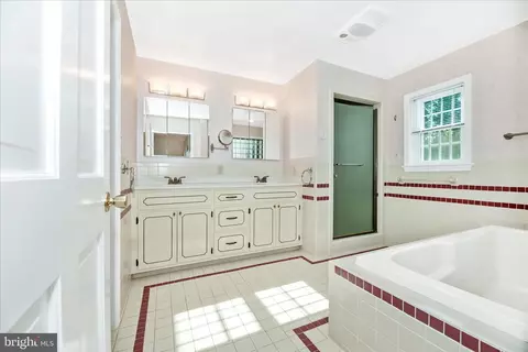 Bath - 8234 Glendale Dr, Frederick, MD 21702 photo 2 of 5