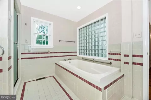 Bath - 8234 Glendale Dr, Frederick, MD 21702 photo 3 of 5