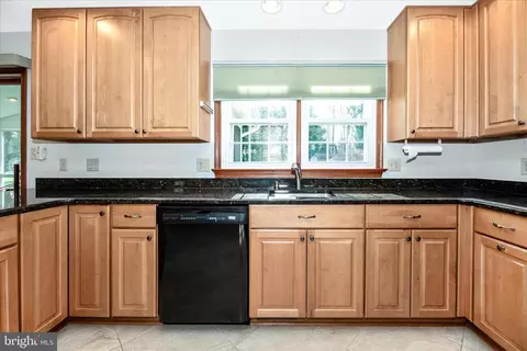 Kitchen - 8234 Glendale Dr, Frederick, MD 21702 photo 7 of 9