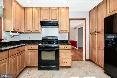 Kitchen - 8234 Glendale Dr, Frederick, MD 21702 photo 6 of 9