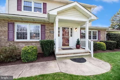 Exterior - 8234 Glendale Dr, Frederick, MD 21702 photo 3 of 22