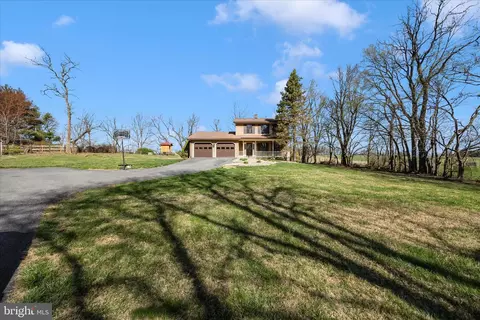 8802 C Links Bridge Rd, Thurmont, MD 21788