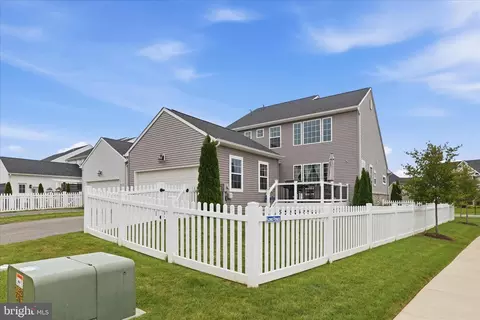 Exterior - 1621 Hobble Trl, Frederick, MD 21702 photo 7 of 12