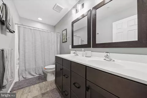 Bath - 1621 Hobble Trl, Frederick, MD 21702 photo 3 of 4