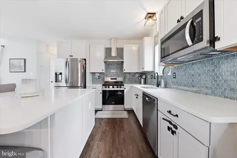 Kitchen - 1621 Hobble Trl, Frederick, MD 21702 photo 3 of 3