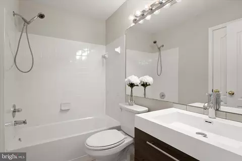 Bath - 2631 Cameron Way, Frederick, MD 21701 photo 4 of 6