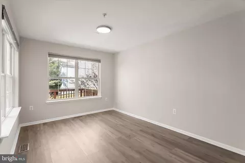 Living - 2631 Cameron Way, Frederick, MD 21701 photo 7 of 19