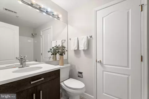 Bath - 2631 Cameron Way, Frederick, MD 21701 photo 5 of 6