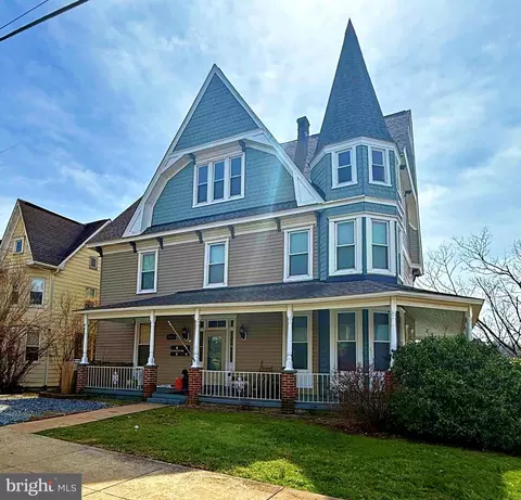 102 E A St, Brunswick, MD 21716