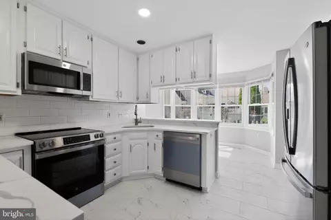 Kitchen - 825 Dunbrooke Ct, Frederick, MD 21701 photo 1 of 3