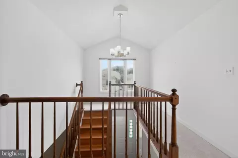 Entry Way - 825 Dunbrooke Ct, Frederick, MD 21701 photo 3 of 4