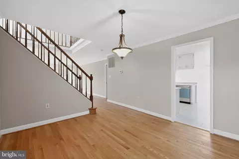 Entry Way - 825 Dunbrooke Ct, Frederick, MD 21701 photo 2 of 4