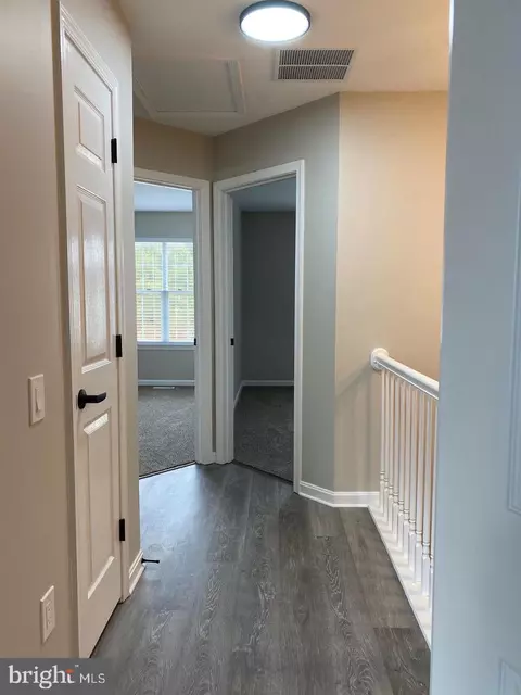 Entry Way - 8806 Briarcliff Ln, Frederick, MD 21701 photo 6 of 8