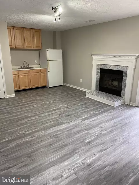 Living - 8806 Briarcliff Ln, Frederick, MD 21701 photo 4 of 5
