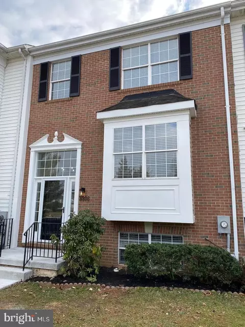 8806 Briarcliff Ln, Frederick, MD 21701
