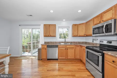 Kitchen - 1107 2nd Ave, Brunswick, MD 21716 photo 4 of 4
