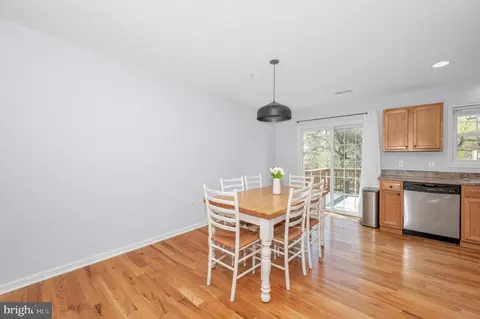 Dining - 1107 2nd Ave, Brunswick, MD 21716 photo 1 of 1
