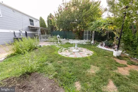 Exterior - 550 Logan St, Frederick, MD 21701 photo 2 of 3