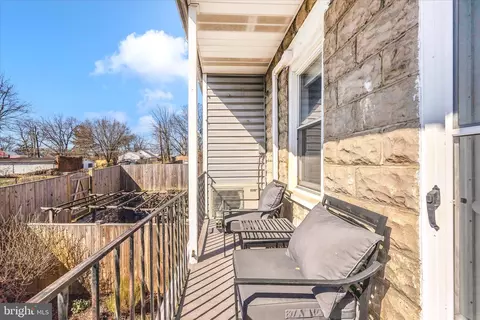 Exterior - 8 12 W 5th St, Frederick, MD 21701 photo 6 of 7