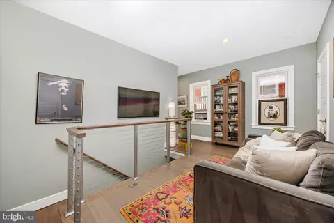Entry Way - 8 12 W 5th St, Frederick, MD 21701 photo 7 of 10