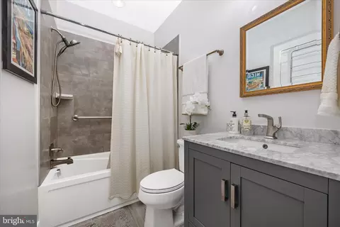 Bath - 8 12 W 5th St, Frederick, MD 21701 photo 2 of 2