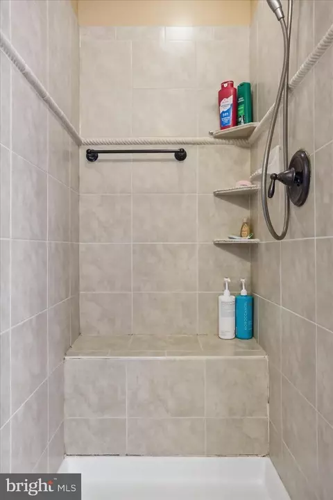 Bath - 149 Crosstimber Way, Frederick, MD 21702 photo 2 of 5