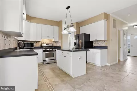 Kitchen - 149 Crosstimber Way, Frederick, MD 21702 photo 3 of 6