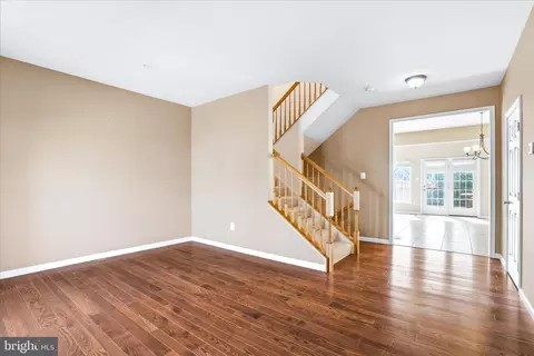 6653 Mcgrath Pl, Frederick, MD 21703 photo 3