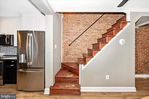 Entry Way - 18 12 N Wisner St, Frederick, MD 21701 photo 8 of 14