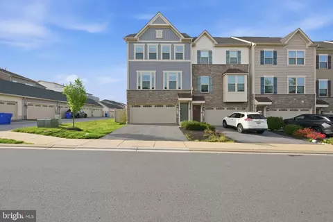 5912 Pecking Stone St, New Market, MD 21774