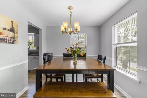 Dining - 4900 Arctic Tern Ct, Frederick, MD 21703 photo 2 of 2