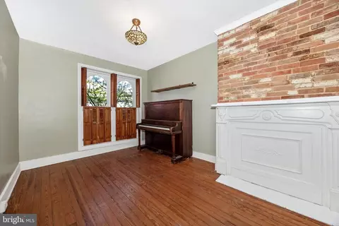 Living - 20 E Fourth, Frederick, MD 21701 photo 2 of 5