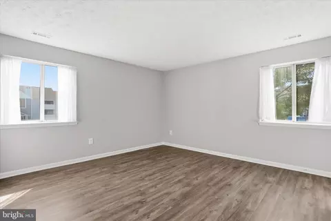 Living - 2137 Wainwright Ct #1C, Frederick, MD 21702 photo 5 of 5