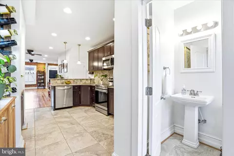 Entry Way - 205 E 4th St E, Frederick, MD 21701 photo 3 of 4