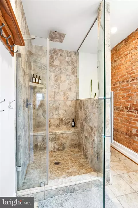 Bath - 205 E 4th St E, Frederick, MD 21701 photo 3 of 4