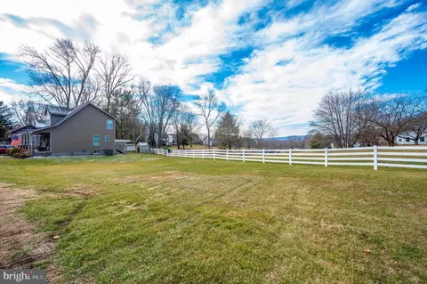 S Jefferson, Middletown, MD 21769 photo 4