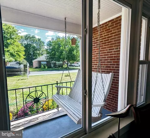 Exterior - 627 Grant Pl, Frederick, MD 21702 photo 10 of 10