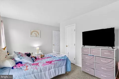 Bedroom - 5348 Saint James Pl, Frederick, MD 21703 photo 9 of 9