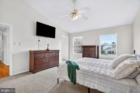 Bedroom - 5348 Saint James Pl, Frederick, MD 21703 photo 3 of 9