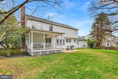 Exterior - 5348 Saint James Pl, Frederick, MD 21703 photo 4 of 8