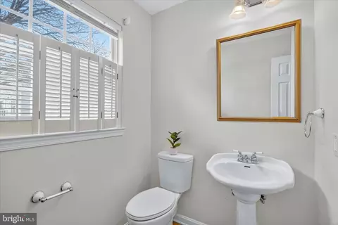 Bath - 5348 Saint James Pl, Frederick, MD 21703 photo 1 of 5