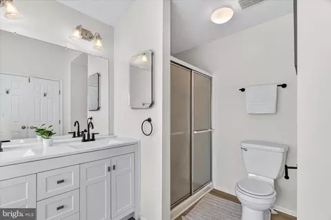 Bath - 5348 Saint James Pl, Frederick, MD 21703 photo 3 of 5