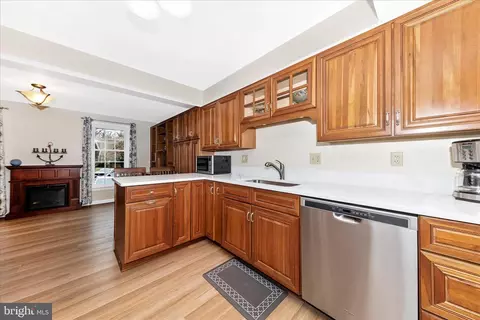 Kitchen - 8226 Red Wing Ct, Frederick, MD 21701 photo 2 of 4