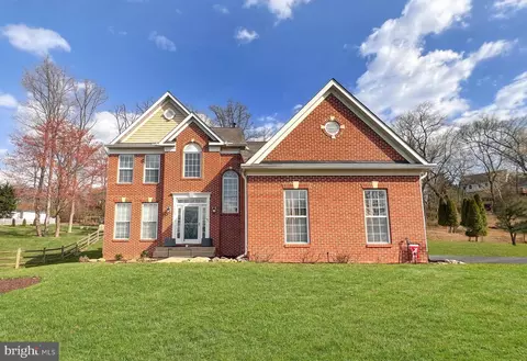 5867 Winter Oaks Pl, Frederick, MD 21704