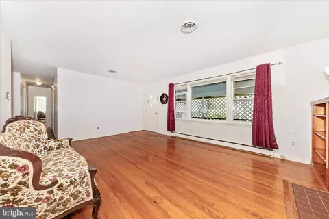 Living - 7029 Rock Creek Dr, Frederick, MD 21702 photo 4 of 5