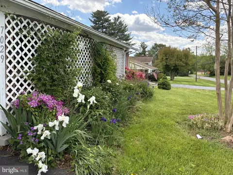 Exterior - 7029 Rock Creek Dr, Frederick, MD 21702 photo 13 of 16