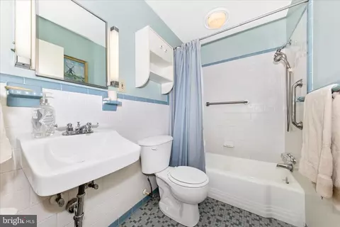 Bath - 7029 Rock Creek Dr, Frederick, MD 21702 photo 1 of 1