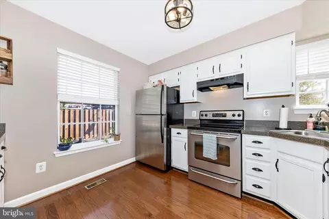 Kitchen - 6101 Baldridge Ter, Frederick, MD 21701 photo 3 of 4