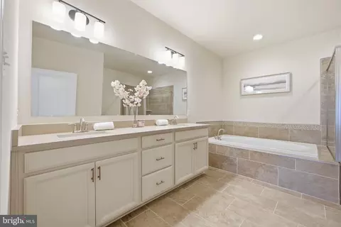 Entry Way - 7134 Proclamation Pl, Frederick, MD 21703 photo 13 of 15